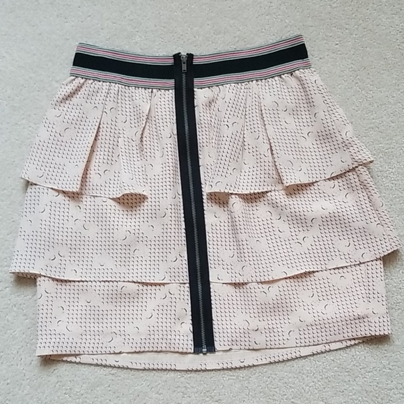 BCBG Tiered Skirt - Picture 2 of 3